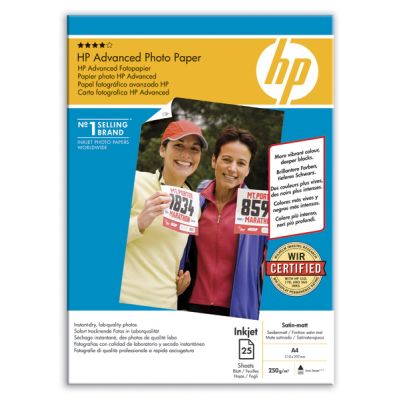 HP Advanced Photo saténově matný fotografický papír, A4 (25 listů) (Q8011A)