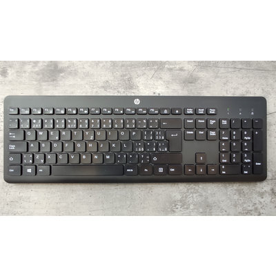 Bezdrátová klávesnice a myš HP 235 (1Y4D0AA)